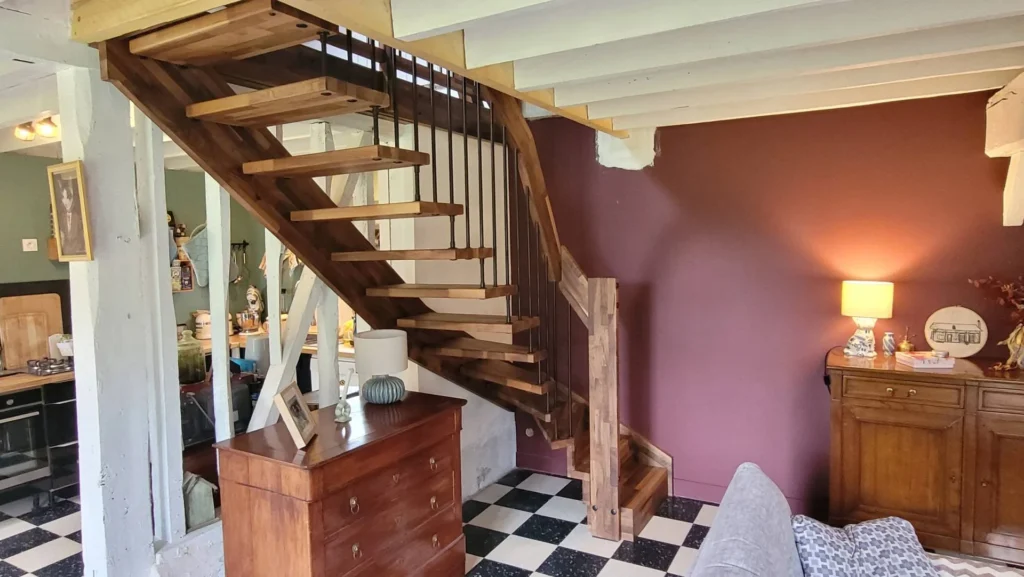 Installation d'escalier bois moderne à Pont-Audemer