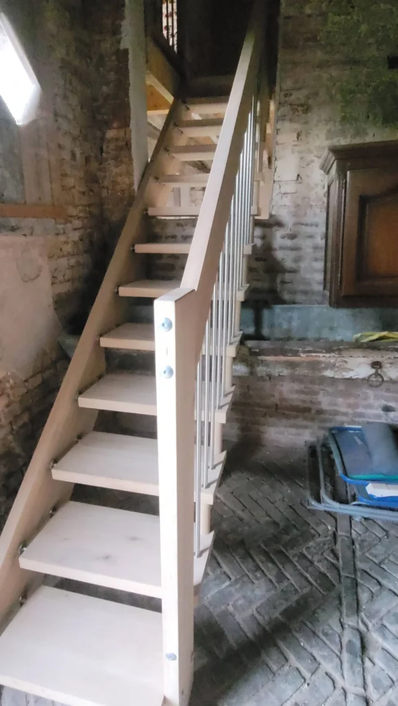 Installation de escalier bois-métal à Pont-Audemer