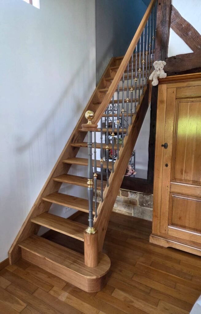 Installation de escalier bois-métal à Beuzeville